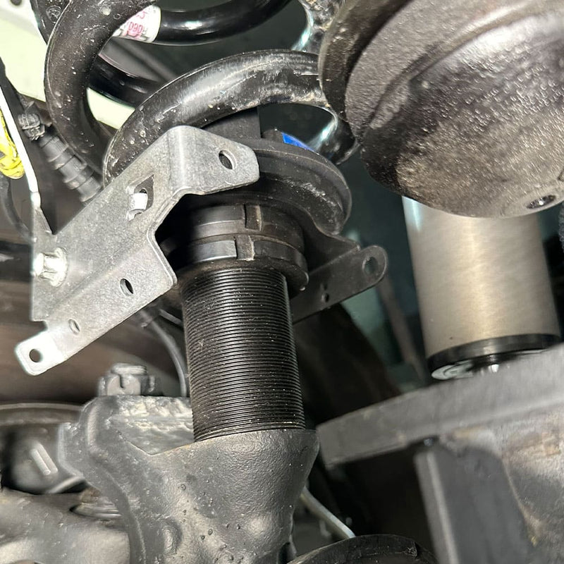 S&B アジャスタブルコイルレベラー 0〜2.5インチ フォード Super Duty 2005年以降