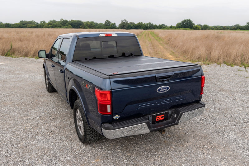 ラフカントリー ハードロープロファイルベッドカバー フォード F-150 2WD/4WD (2015-2020)