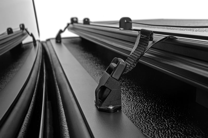 ラフカントリー ハードロープロファイルベッドカバー フォード F-150 2WD/4WD (2015-2020)