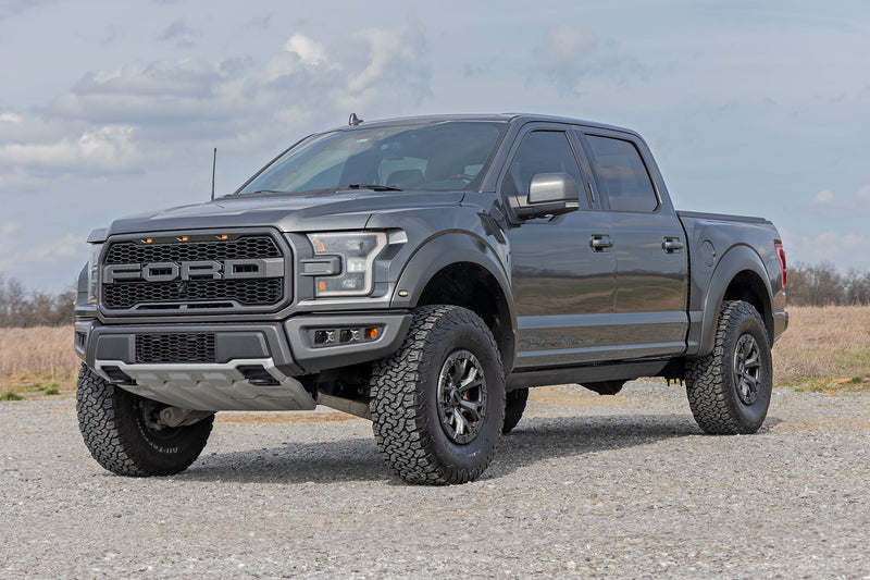 ラフカントリー パワーランニングボード フォード F-150/Lightning/F-250/F-350/Raptor (2015-2026)