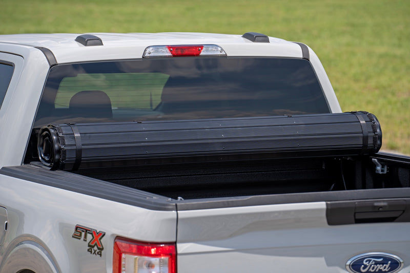 ラフカントリー ハードロールアップベッドカバー 5'7" ベッド フォード F-150 (2015-2026)/F-150 Lightning (2022-2026)