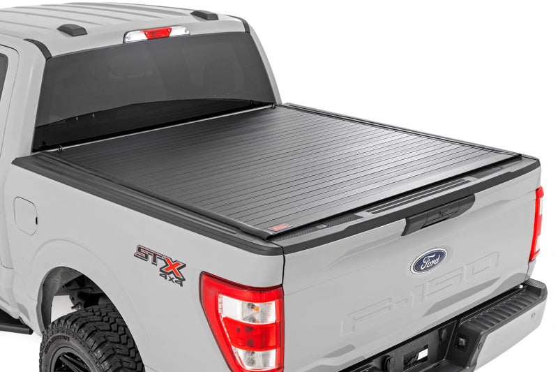 ラフカントリー ハードロールアップベッドカバー 5'7" ベッド フォード F-150 (2015-2026)/F-150 Lightning (2022-2026)