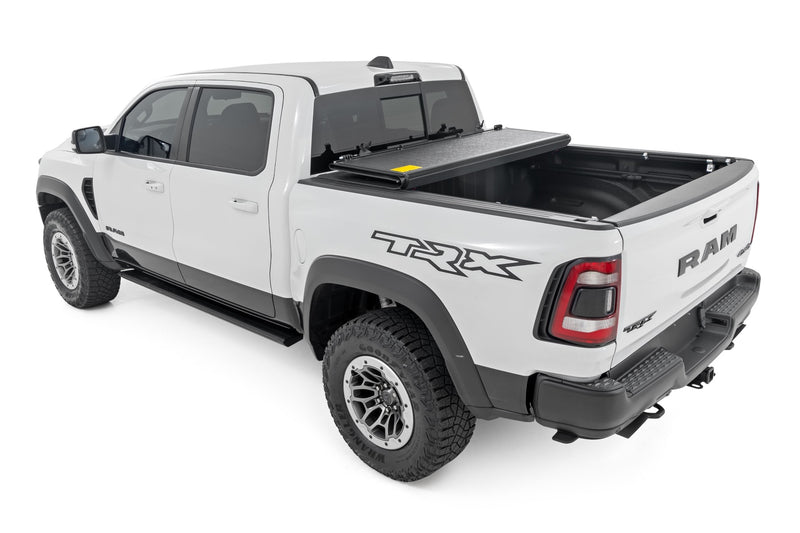 ラフカントリー ハードロープロファイルベッドカバー | ラム 1500 (2019-2026) / 1500 TRX (2021-2024)
