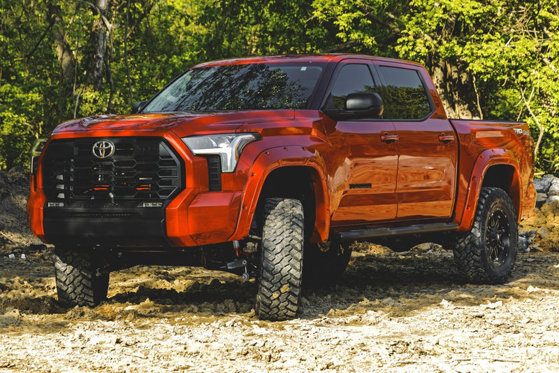 ラフカントリー オーバルナーフステップ クルーキャブ ブラック | トヨタ Tundra 2WD/4WD 2022-2026