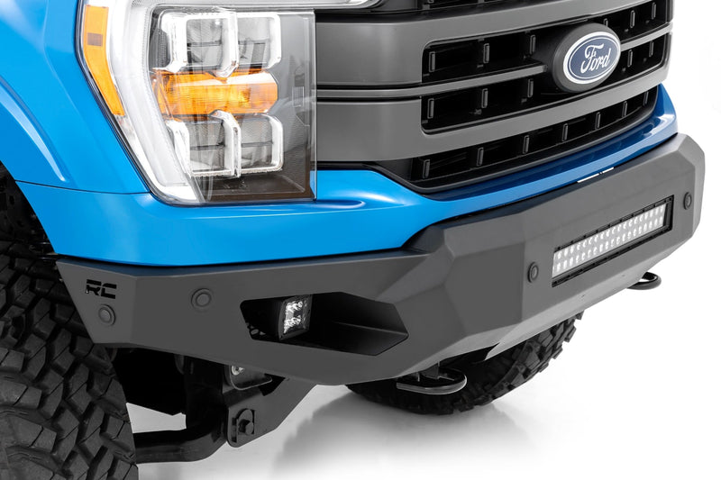 ラフカントリー ハイクリアランスフロントバンパー LEDライト&スキッドプレート付き | フォード F-150 (2021-2023)
