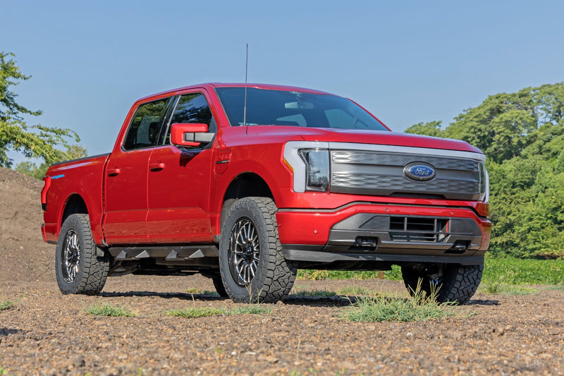 ラフカントリー 2インチ レベリングキット | フォード F-150 Lightning 4WD (2022-2026)