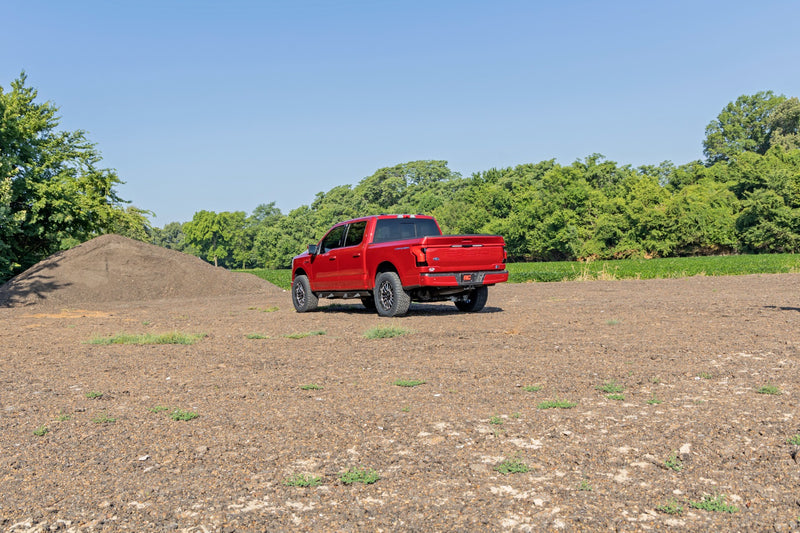 ラフカントリー 2インチ レベリングキット | フォード F-150 Lightning 4WD (2022-2026)