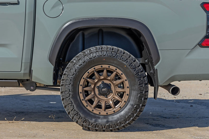 ラフカントリー トヨタ Tundra リアホイールウェルライナー 2WD/4WD (2022-2026)