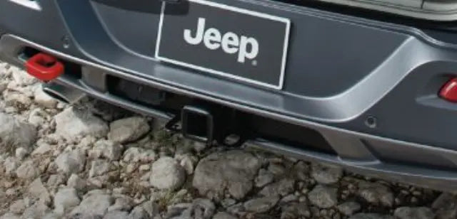 モパー クラスIII ヒッチレシーバー — ジープ チェロキー (Cherokee) 2014-2023