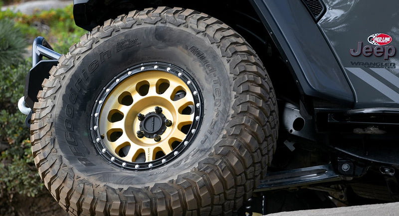 315 Gold Black Lip 17" 6x5.5 TOYOTA / LEXUS