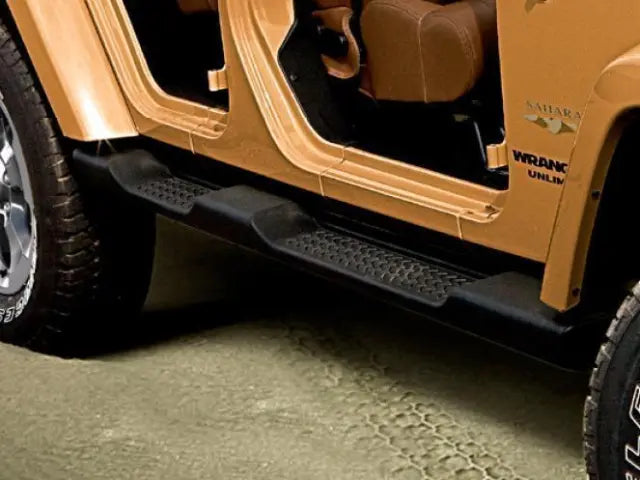 モパー ランニングボード (サイドステップ) — ジープ ラングラー JK/JK Unlimited 2007-2018