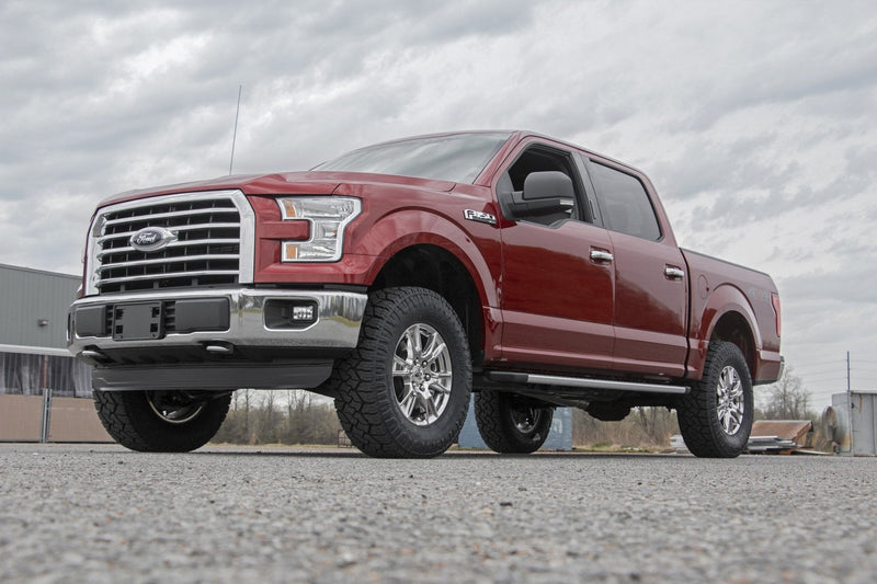 ラフカントリー 2インチ リフトキット (リフテッドストラット) フォード F-150 4WD 2014-2020