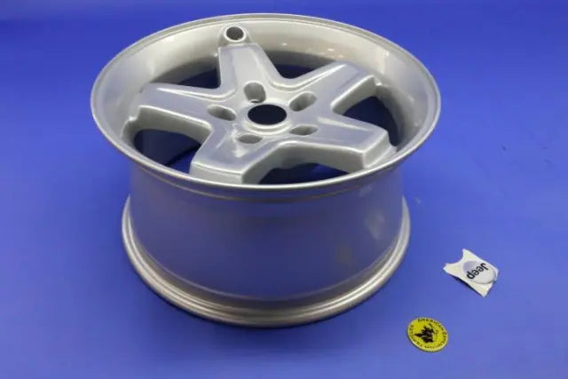 モパー Pintler シルバークラシック 5スポーク ホイール 17×8.5インチ — ジープ ラングラー 2008-2016