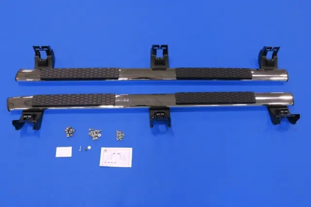 モパー クロームチューブラーサイドステップ (ランニングボード) — ラム 1500/2500/3500 2013-2026