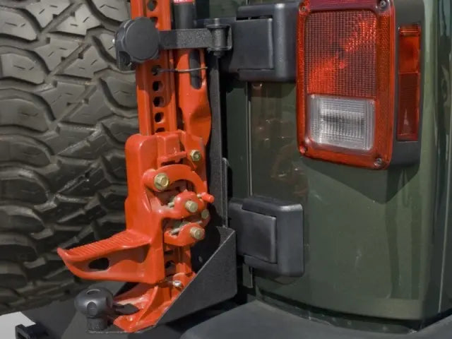 モパー Hi-Lift ジャッキキャリア — ジープ ラングラー 2007-2015