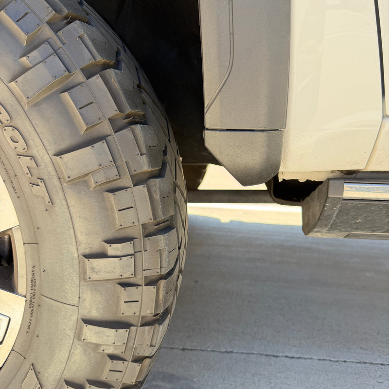 S&B GMC Sierra 2500/3500 フロント&リア フェンダーフレアキャップ (カット) 2020-2026