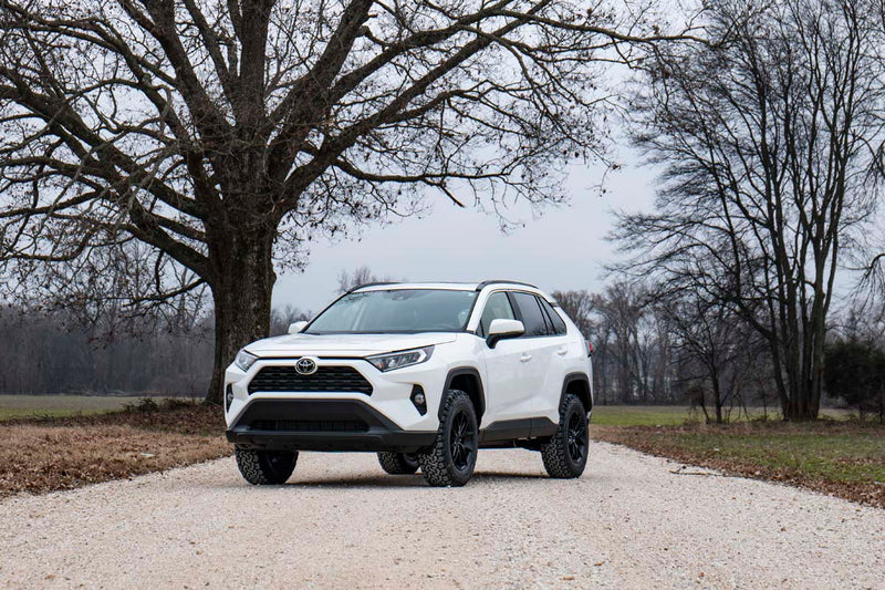 ラフカントリー 2.5インチ リフトアップキット トヨタ RAV4 2WD/4WD (2019-2023)