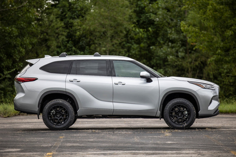 ラフカントリー 2インチ リフトキット トヨタ ハイランダー 4WD (2020)
