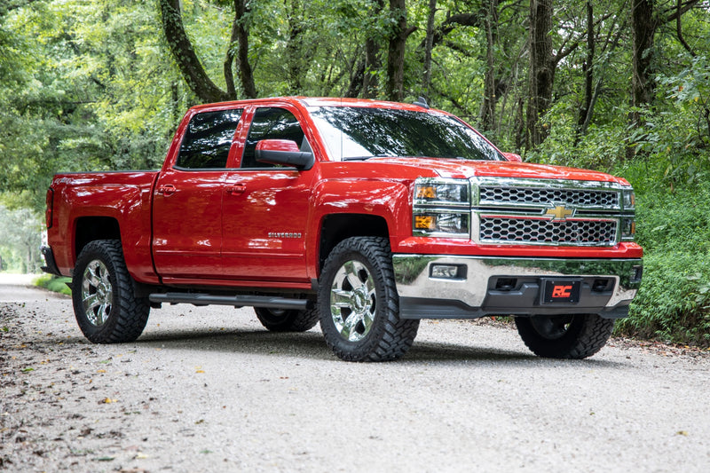ラフカントリー N3 レベリングストラット 2インチ ローデッドストラット シボレー/GMC 1500 (2014-2019)