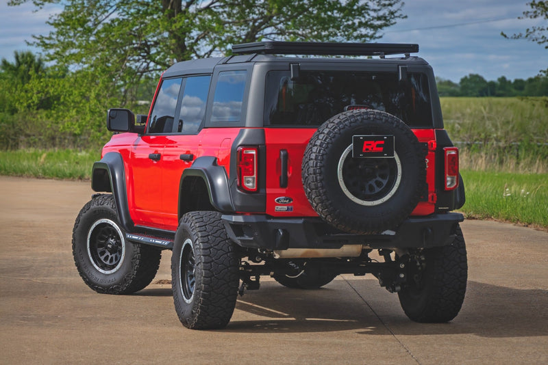 ラフカントリー AC2 ランニングボード アンバー/ホワイト 4ドア フォード Bronco 4WD (2021-2026)