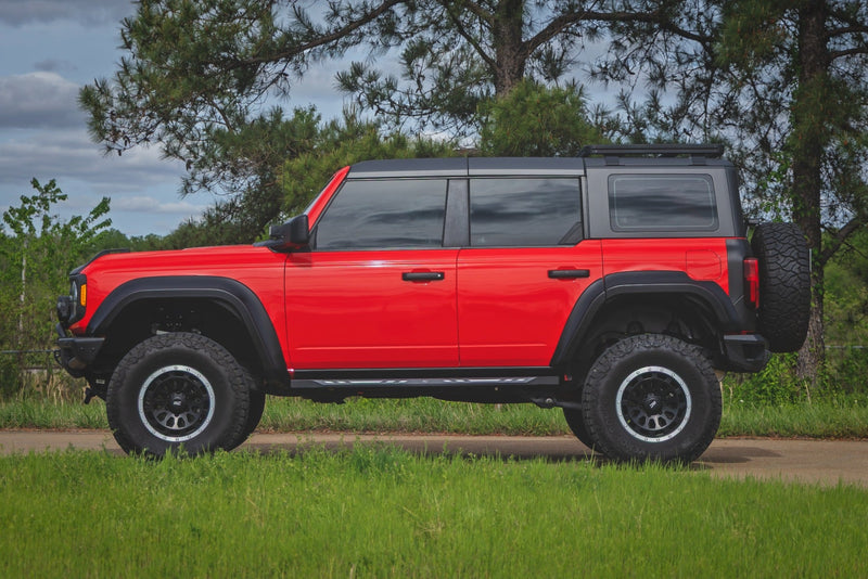 ラフカントリー AC2 ランニングボード アンバー/ホワイト 4ドア フォード Bronco 4WD (2021-2026)