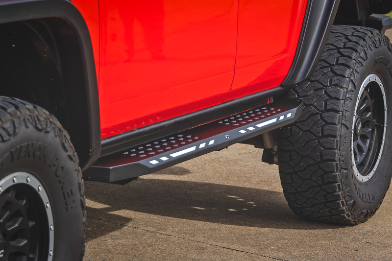 ラフカントリー AC2 ランニングボード アンバー/ホワイト 4ドア フォード Bronco 4WD (2021-2026)
