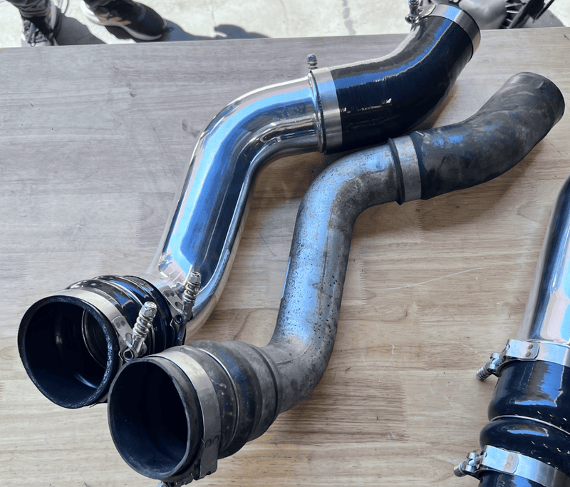 S&B ラム 2500/3500 Cummins 6.7L インタークーラーパイプ&ブーツセット 2013-2018