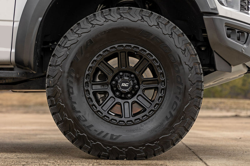 ラフカントリー 84 Series ホイール 1ピース グロスブラック 15x8 / 5x5.5 / -19mm