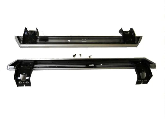 モパー アルミニウムランニングボード シルバー レギュラーキャブ用 — ダッジ/ラム 1500・2500・3500 2009-2026