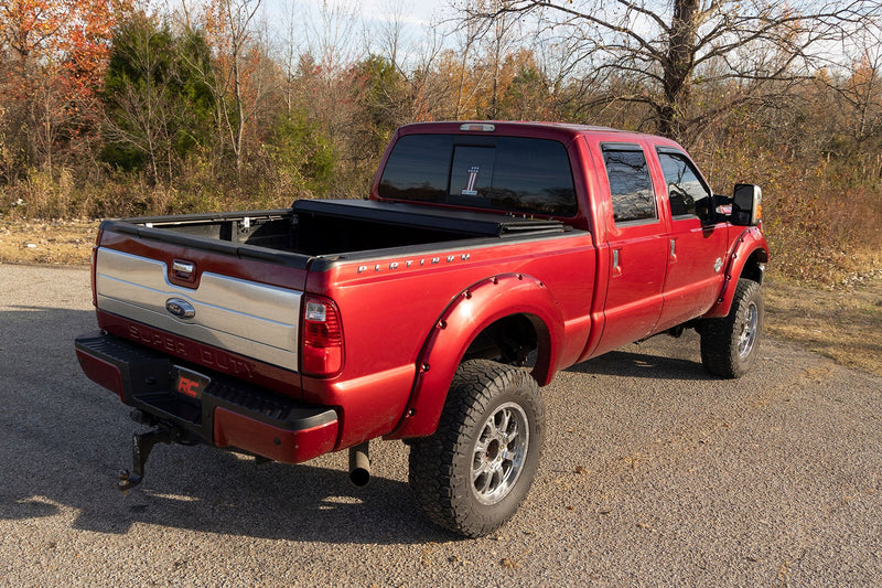 ラフカントリー フォード F-250/F-350 Super Duty ハードトライフォールドフリップアップベッドカバー 6'10" ベッド用 1999-2016