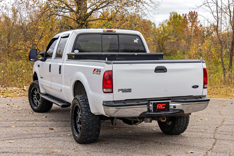 ラフカントリー HD2 アルミランニングボード スーパークルーキャブ フォード F-250/F-350 Super Duty (1999-2016)