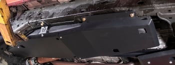 JCR オフロード フォード Bronco ガスタンクスキッドプレート (4ドア専用) 2021-2026