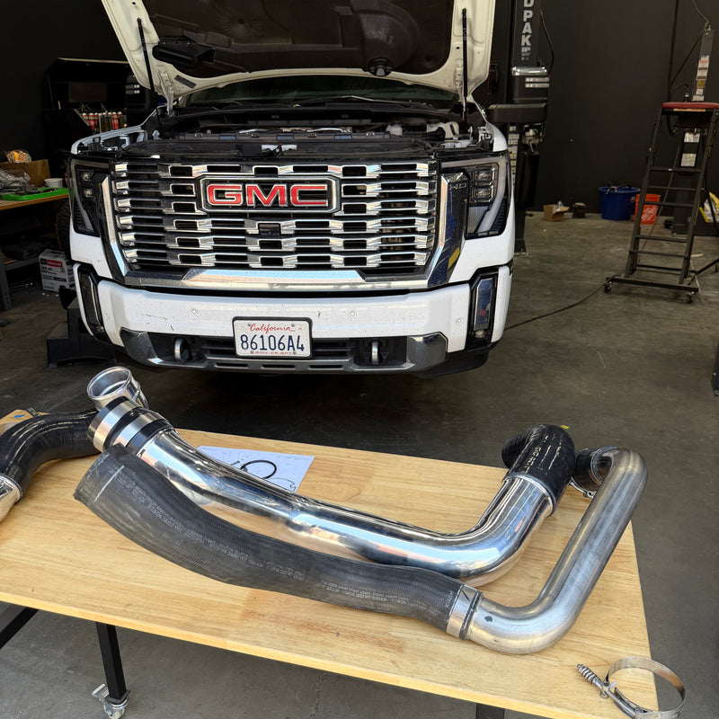 S&B シボレー シルバラード/GMC シエラ Duramax L5P 6.6L コールド&ホットサイドインタークーラーパイプキット 2020-2026