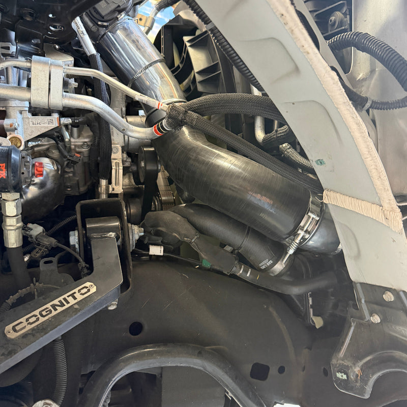 S&B シボレー シルバラード/GMC シエラ Duramax L5P 6.6L コールド&ホットサイドインタークーラーパイプキット 2020-2026