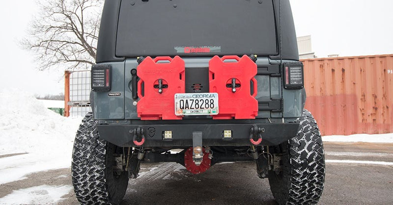 JCR オフロード Trailgate Plate ガスカンホルダー (ジープ ラングラー JK)