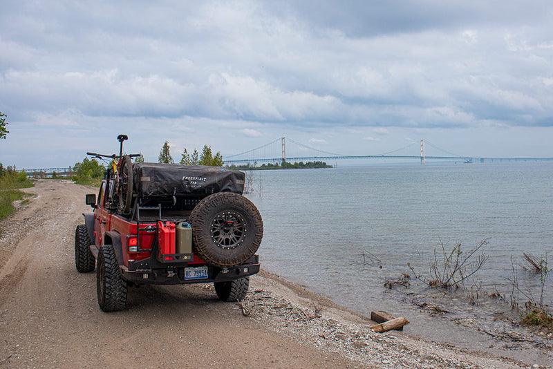 ビクトリー4x4 Adventure Carrier ラダー (ルーフアクセス用) 米国製