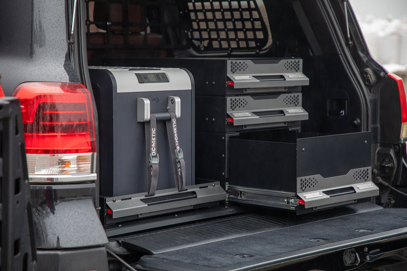 ビクトリー4x4 トヨタ Land Cruiser 200系 / レクサス LX570 Off-Grid モジュラードロワーシステム フロア