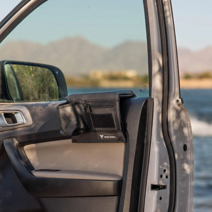 PRIMO WORKZ | ドアアームレストカップホルダー付き　ARMREST W. CUPHOLDER