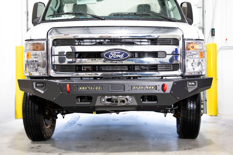 ビクトリー4x4 Evolution Series フロントバンパー フォード E-350 2008年以降