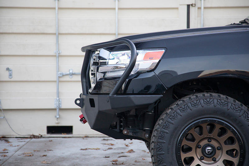 ビクトリー4x4 Strike Land Cruiser 200系 フロントウインチバンパー (2013-2021)