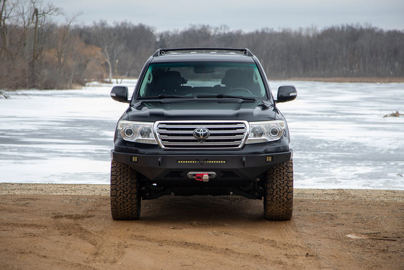 ビクトリー4x4 Strike Land Cruiser 200系 フロントウインチバンパー (2013-2021)