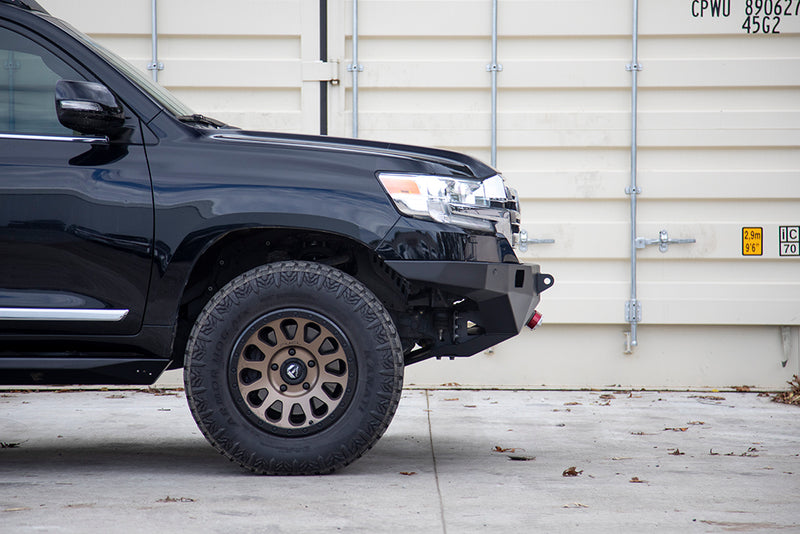 ビクトリー4x4 Strike Land Cruiser 200系 フロントウインチバンパー (2013-2021)