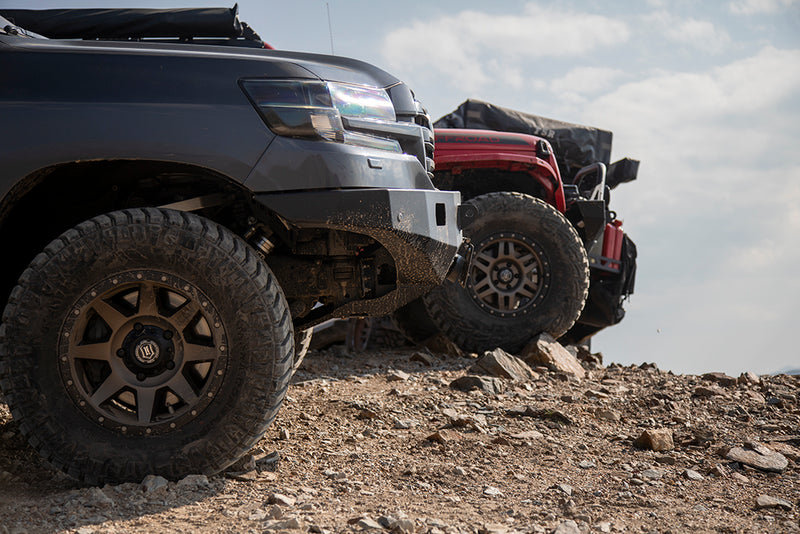 ビクトリー4x4 Strike Land Cruiser 200系 フロントウインチバンパー (2013-2021)