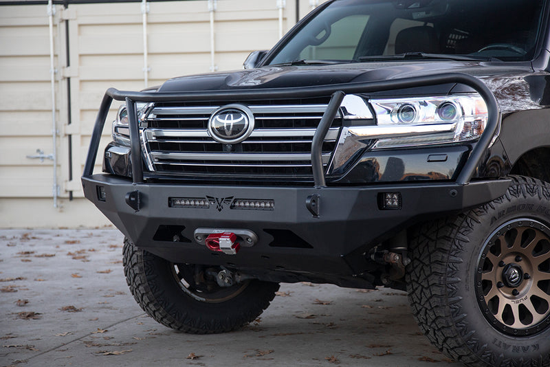 ビクトリー4x4 Strike Land Cruiser 200系 フロントウインチバンパー (2013-2021)