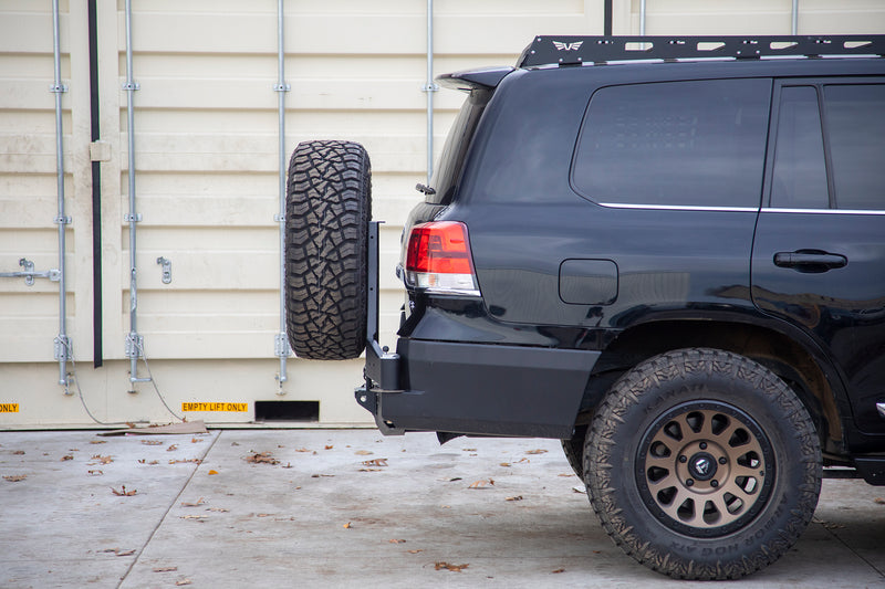 ビクトリー4x4 ランドクルーザー200系/LX570 Strike Series リアバンパー 2008-2021