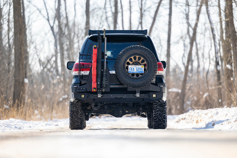 ビクトリー4x4 ランドクルーザー200系/LX570 Strike Series リアバンパー 2008-2021
