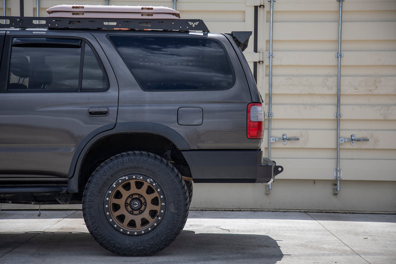 ビクトリー4x4 トヨタ 4Runner Strike Series リアバンパー 米国製