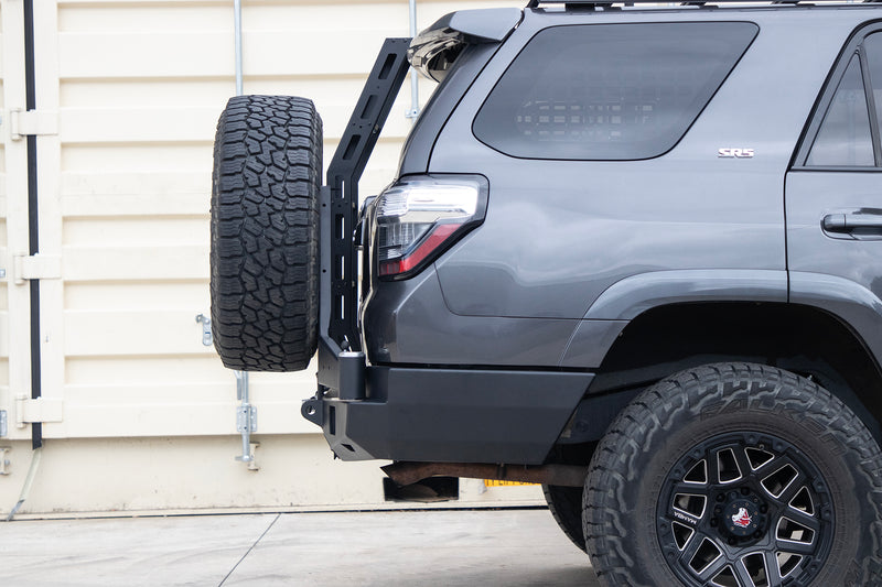 ビクトリー4x4 トヨタ 4Runner Strike Series リアバンパー (5th Gen) 米国製