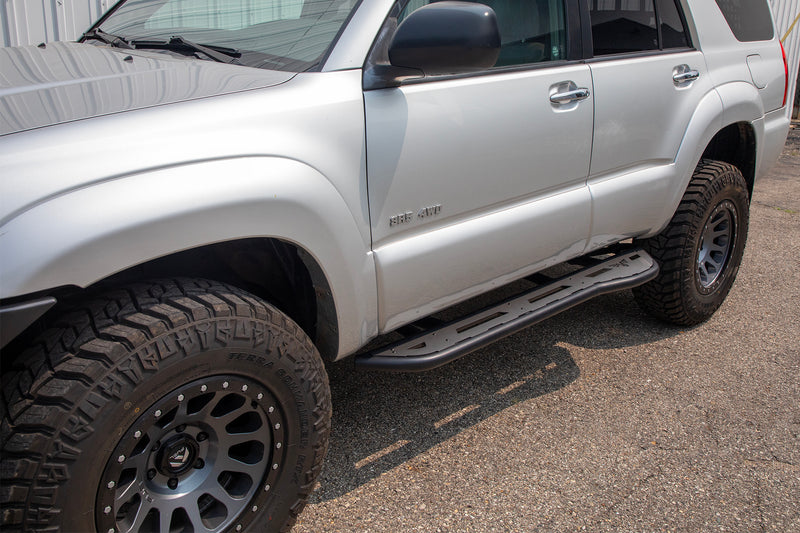 ビクトリー4x4 トヨタ 4Runner Strike Slider トレッドプレート 2003-2026