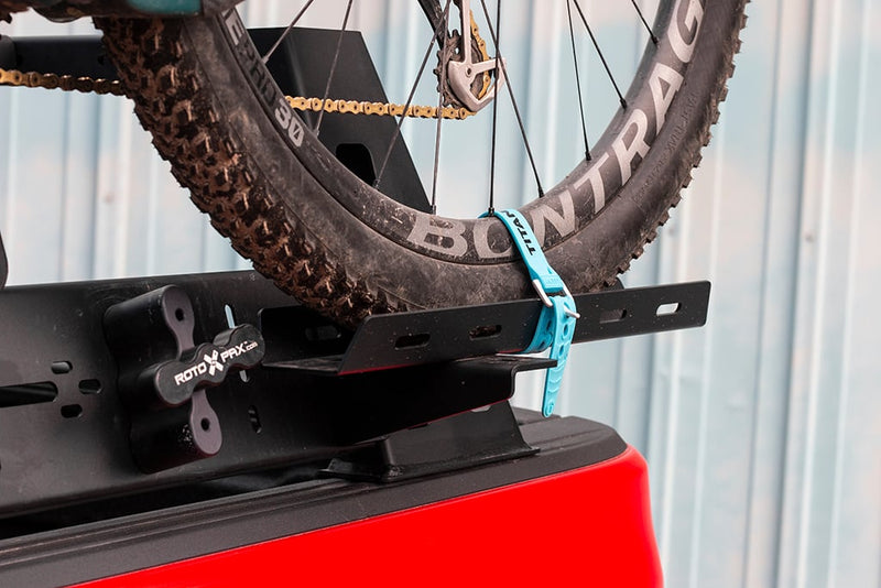 ビクトリー4x4 Universal Bed Rack バイクマウント